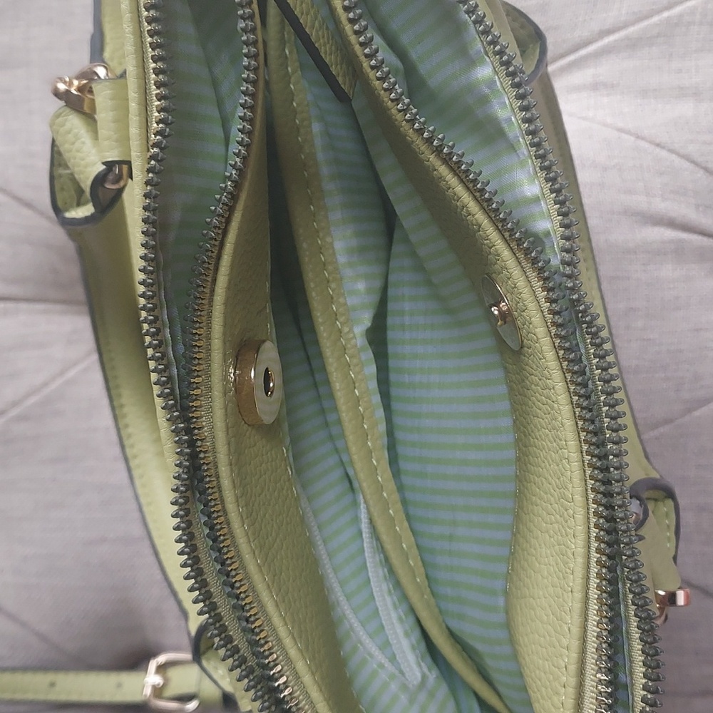 Purse - Picture 3 of 4